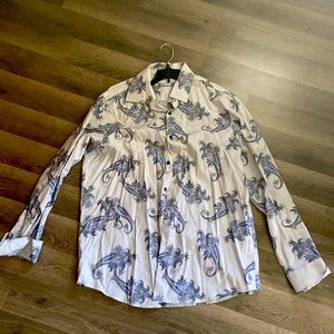 Size Large,blue and white Tallo Elba button up.